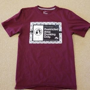 Nike medium Tshirt